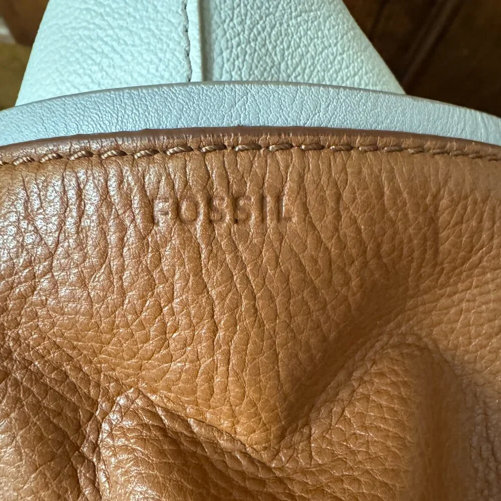 Fossil Ivory & Brown Shoulder/Crossbody Hobo Bag w/Side Pockets